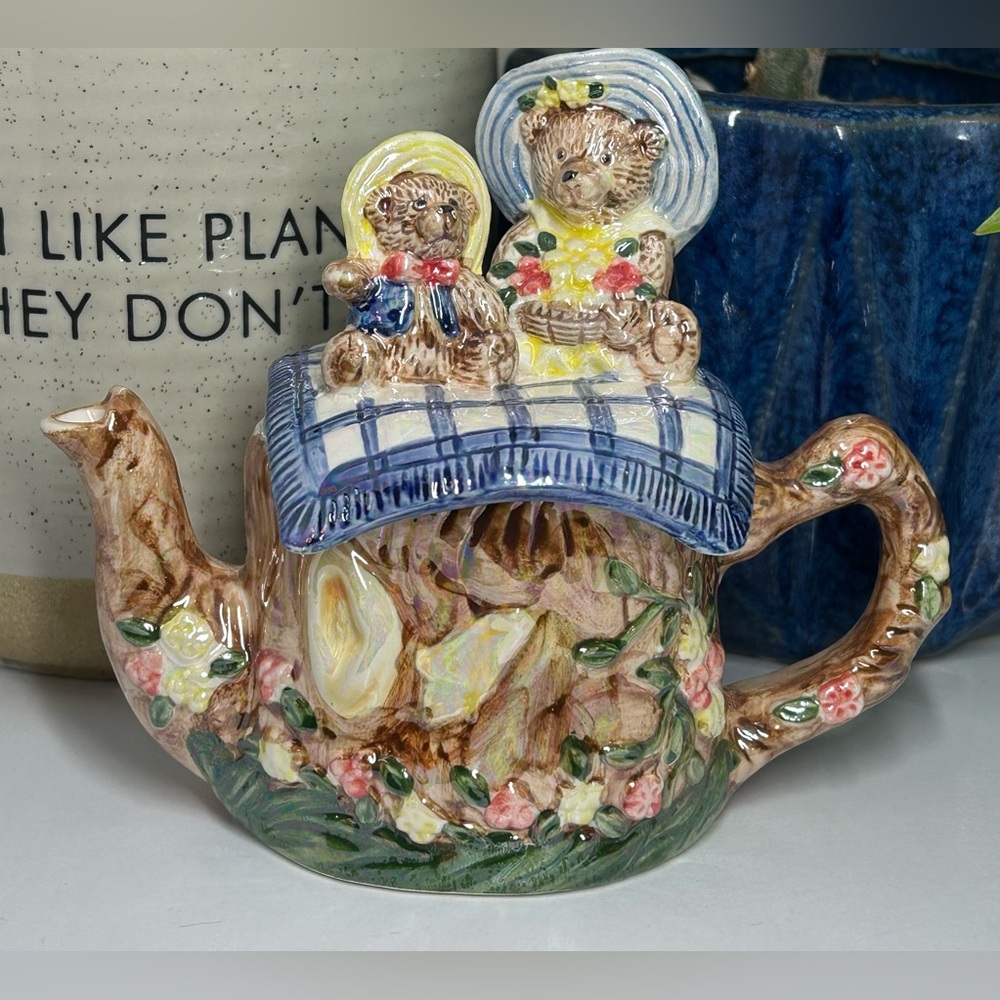 🐕3/20 Vintage Teddy Bear Picnic Teapot - Picture 1 of 8